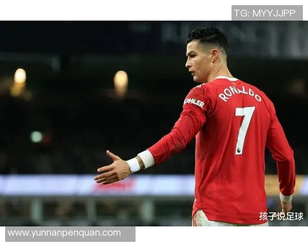 国外足球明星圆梦瞬间精彩回顾展现他们的奋斗与荣耀 国外足球明星圆梦瞬间精彩回顾展现他们的奋斗与荣耀